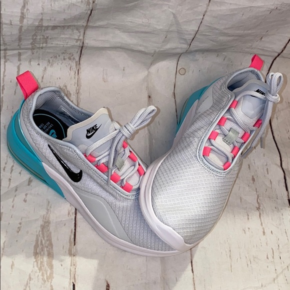 🍦 NWT women’s Nike air max motion 2 sneakers 🍦 - Picture 5 of 7